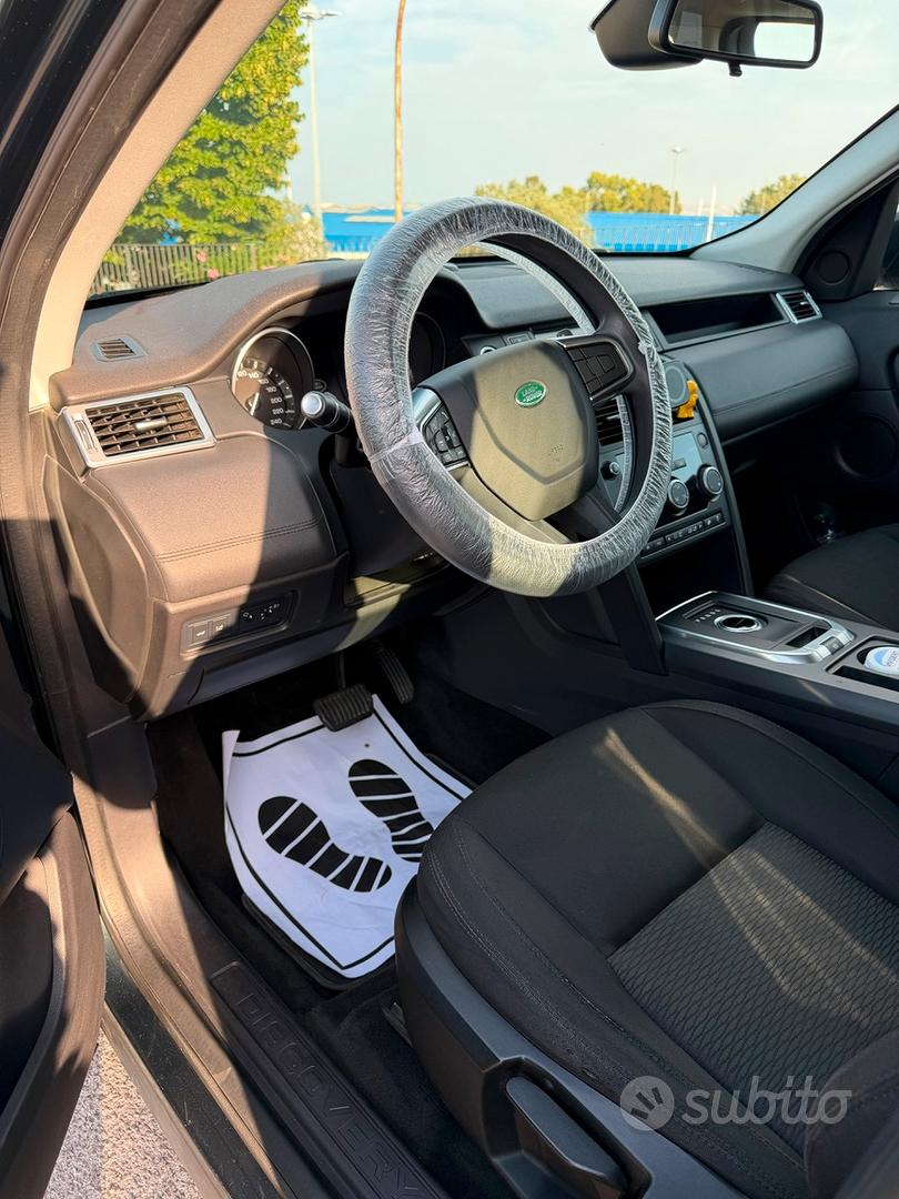 Land Rover Discovery Sport 2015 photo 3