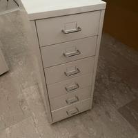 Cassettiera a rotelle per ufficio