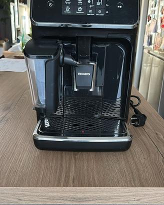Macchina caffè con cappuccinatore Philips 2200
