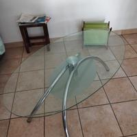 Tavolino di vetro ovale 