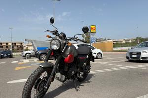 Royal Enfield Scram 411 come nuova