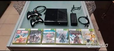 Xbox 360E con 2 controller più giochi 