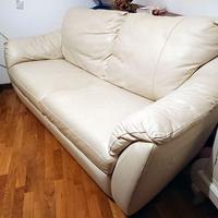 Divano in pelle bianca IKEA