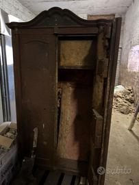 Cassaforte d’epoca da restaurare