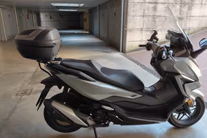 Honda Forza 350