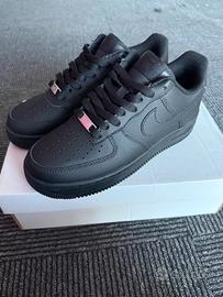 Nike Air Force 1, nere, taglia 42