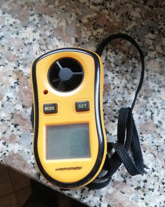 anonemotro per misurare il vento