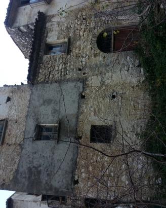 FABBRICATO in Roccamandolfi