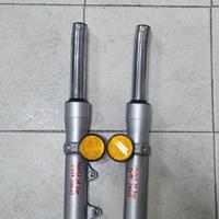  ammortizzatori  honda sh 300 anno 2019 con danno 