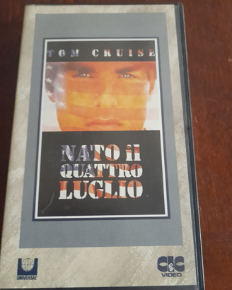 Vhs nato il quattro luglio con Tom Cruise