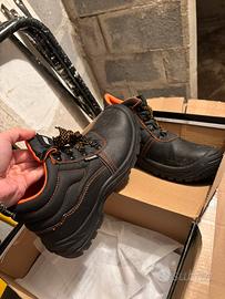 Scarpe antinfortunistiche