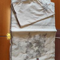 Tovaglia vintage ricamata a mano ricami fiorentini