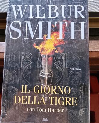 LIBRO ROMANZO IL GIORNO DELLA TIGRE 