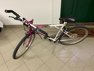 Mountain Bike Legnano con accessori