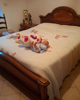 Camera da letto in puro legno