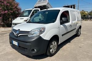 Renault MAXI