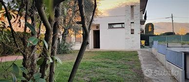Villa di 334 m² con più di 5 locali e box auto dop