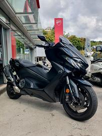 Yamaha T-Max 530