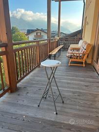 SGABELLI PIEGHEVOLI BIANCHI SEVEN HOUSE – 30×76 CM