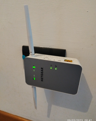 NETGEAR EX6150v2 WiFi Range Extender