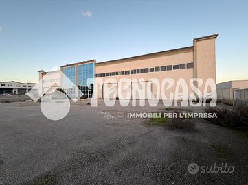 CAPANNONE A POMEZIA