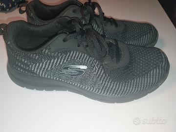 Scarpe donna Skechers numero 40
