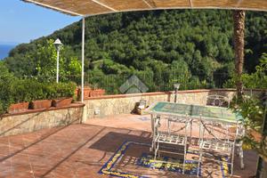 3 LOCALI A VIETRI SUL MARE