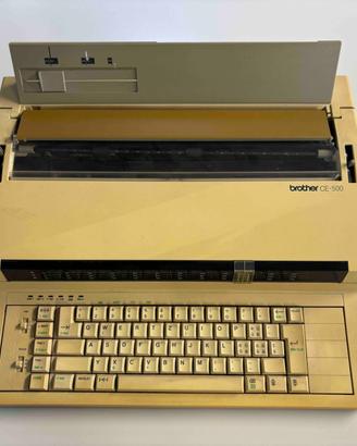 Macchina da scrivere Brother CE500