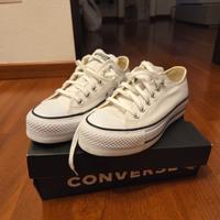 Converse All Star Platform bianche – pari al nuovo
