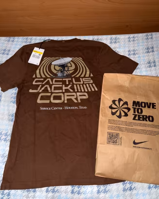 T-shirt Nike x Travis scott corp service center