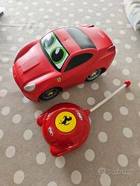 Ferrari California giocattolo radiocomandata