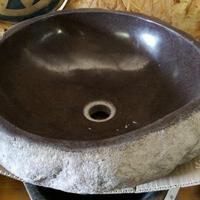 Lavandino da interno esterno in pietra o sasso di
