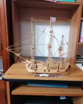 Modellino Veliero Endeavour