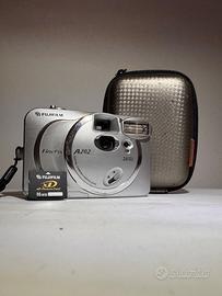 ujifilm FinePix A202 – Fotocamera Digitale Vintage