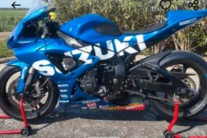  Suzuki gsxr 600 k6