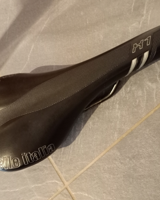 Sella Selle Italia X1