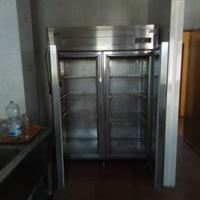 Armadio frigo a due ante 