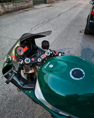 Suzuki gsxr 750 k1