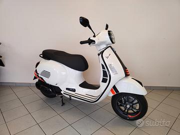 Piaggio Vespa GTS 125 Super Sport 2025 KM0 IN PRON