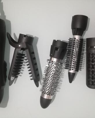 Asciuga capelli con sei accessori