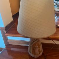Lampada funzionante con base in ceramica