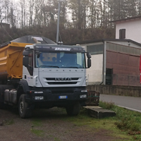 Trattore stradale 4x4