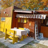 Roulotte con preingresso in legno