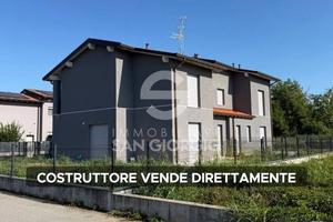 Villa di 142 m² con 4 locali e box auto a Cremona