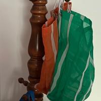 Appendi abiti in legno