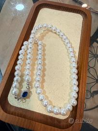 Collana con Zircone Blu e Perle Artificiali