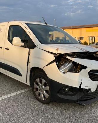 Ricambi usati per Opel Combo Cargo 1.5 Cdti
