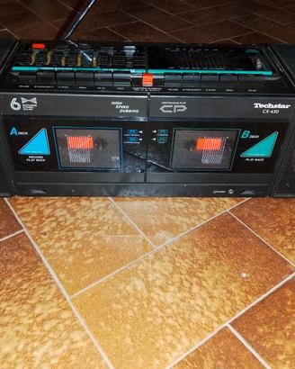 Radioregistratore doppiacassetta