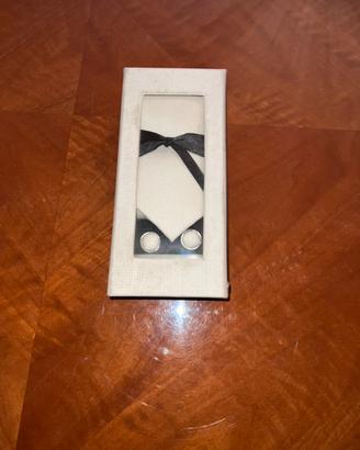 Set cravatta elegante con gemelli e fazzoletto