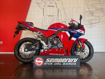 Honda CBR 600 RR Grand Prix Red